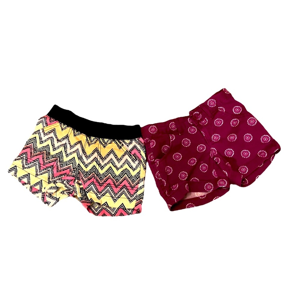 Little girl color for shorts beautiful on perfect length. Size 5.